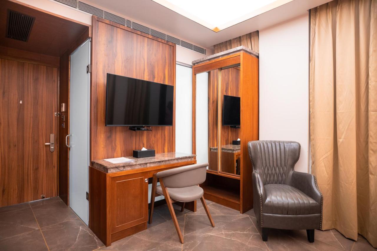 Marine Inn Hotel Kochi ภายนอก รูปภาพ