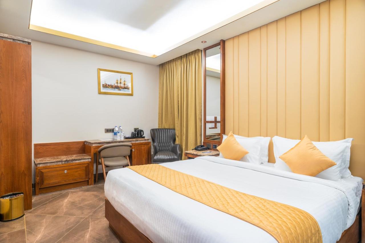 Marine Inn Hotel Kochi ภายนอก รูปภาพ